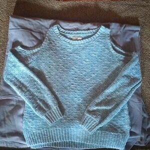 Cold shoulder Hollister sweater size medium